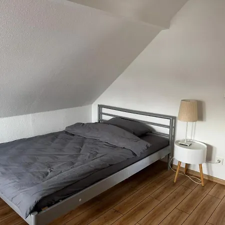Monteurwohung, Moebliert, 55543 Apartamento *