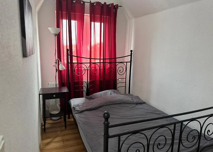 Lägenhet Monteurwohung, Moebliert, 55543 *