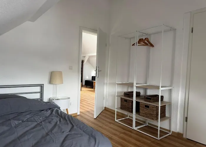 Monteurwohung, Moebliert, 55543 Lägenhet